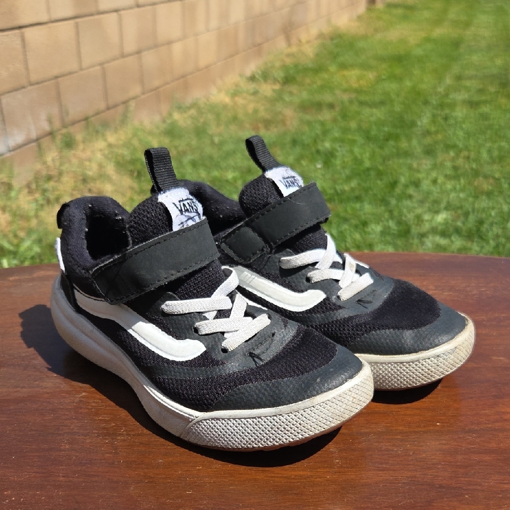 Kids Size 13 Vans UltraRange Shoes